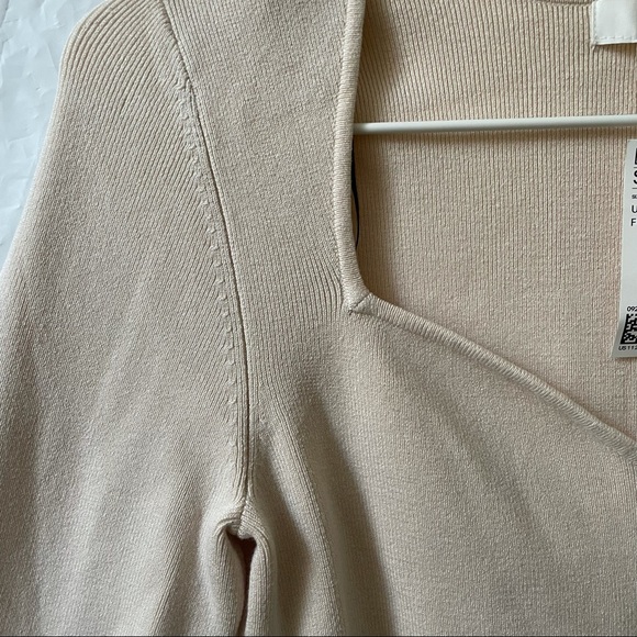 NWT Sweetheart Neckline Beige Sweater - Picture 3 of 13